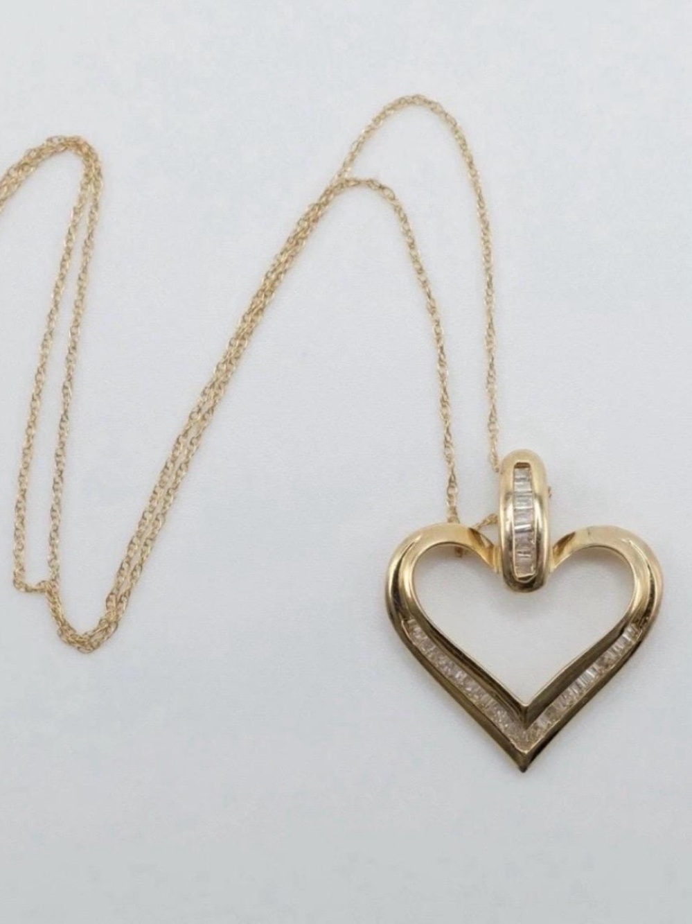 Vintage 10k Gold & 0.25ct Baguette Diamond Heart Pendant and Gold Chain Necklace